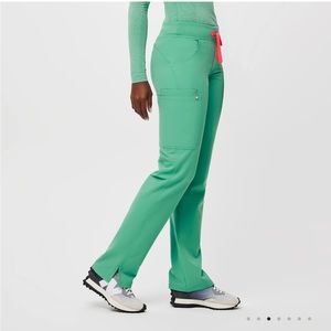 Figs women pants petite small surgical green